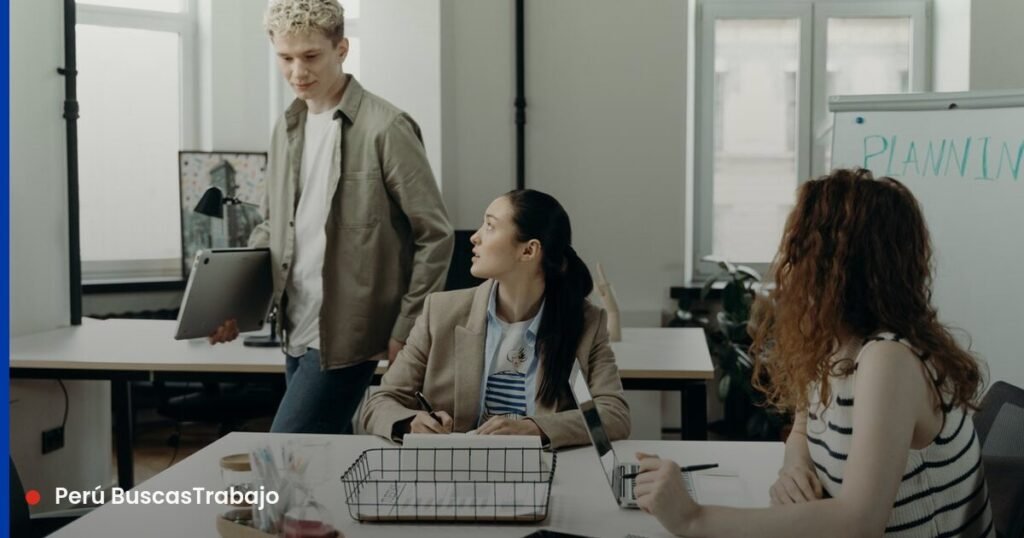 Trabajar en Santiago: guía de empleo